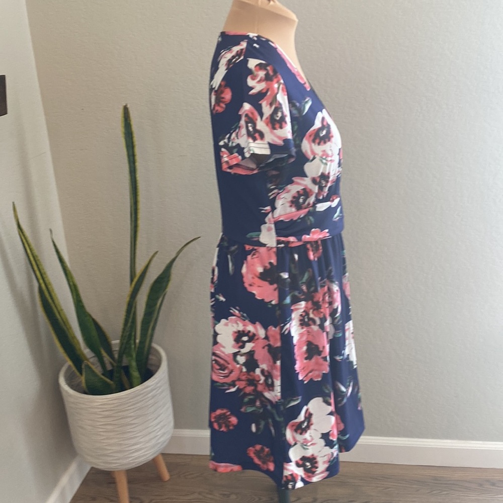 Ouges Navy Floral Dress Size Large - image 5